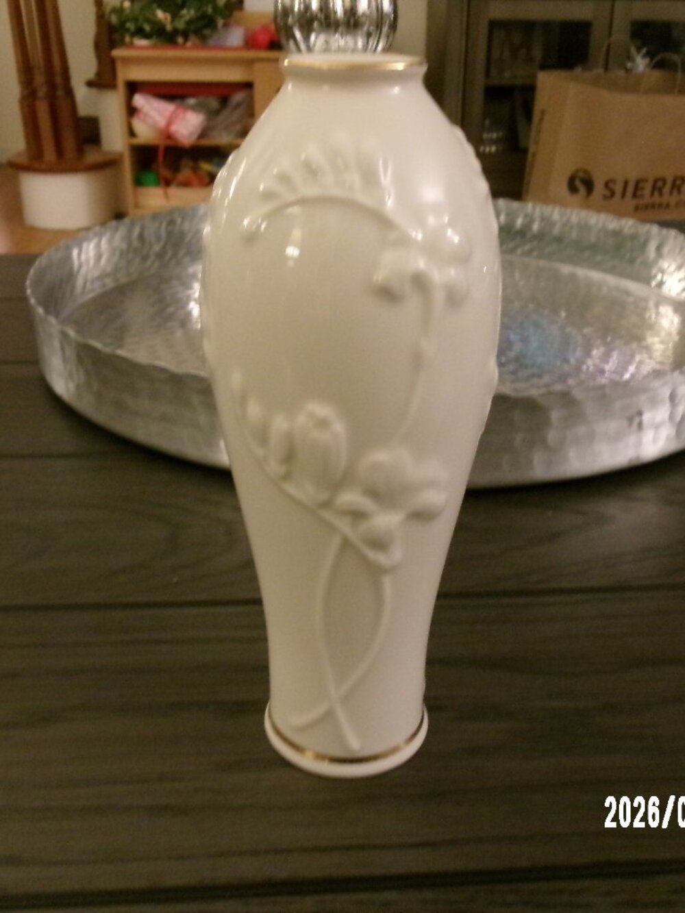 Vtg Lenox 120th Anniversary Collection Bud Vase Ivory 24k Gold Trim Embossed 7"T